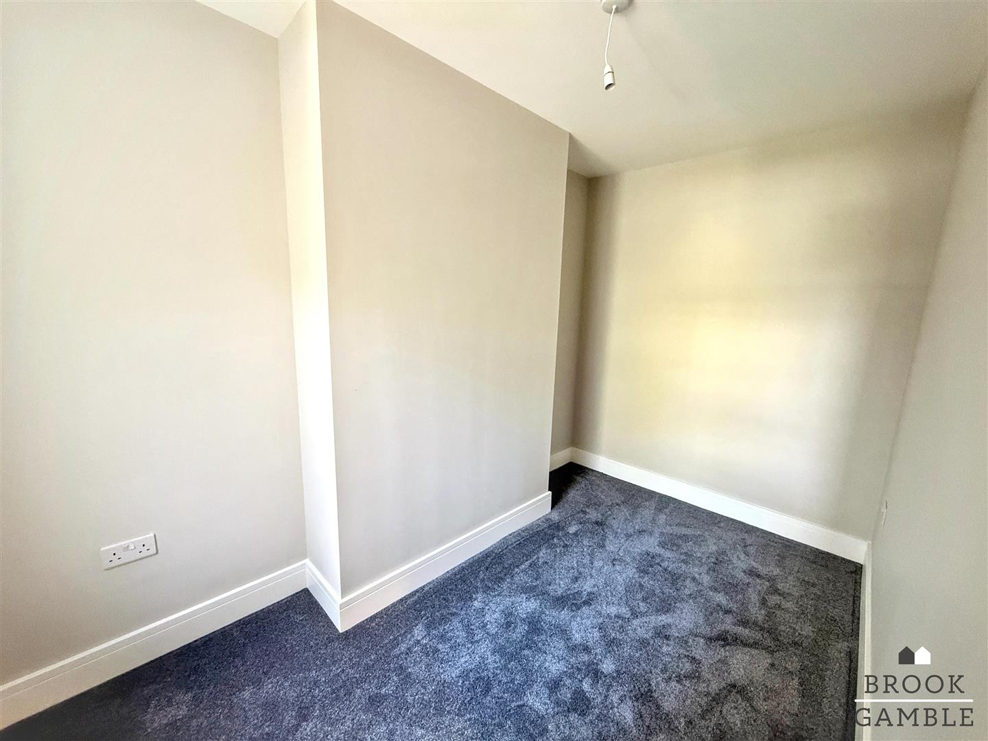 2 Bedroom House. Beamsley Road in Eastbourne,  12